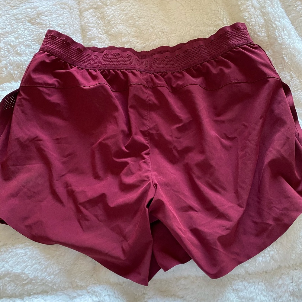 Shorts - Picture 3 of 4
